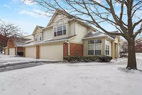 161 Stirling Ln #F161, Schaumburg, IL 60194