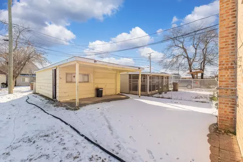 Exterior - 7513 W 63rd Pl, Summit, IL 60501 photo 1 of 3