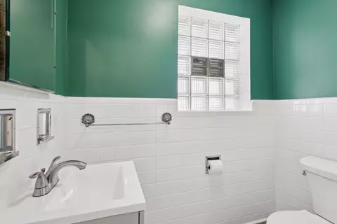Bath - 500 E North St, Itasca, IL 60143 photo 1 of 3