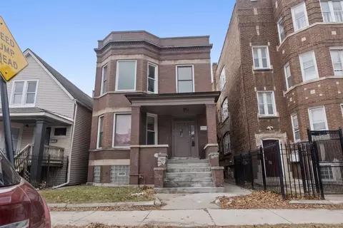 7808 S Burnham Ave, Chicago, IL 60649
