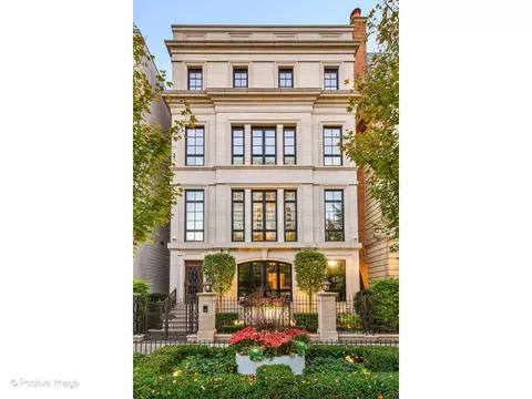 445 W Superior St, Chicago, IL 60654