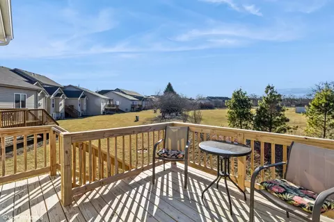 572 Madison Ln, Elgin, IL 60123 photo 19