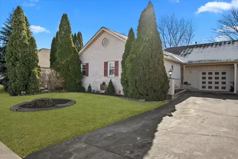 1120 First St, Batavia, IL 60510