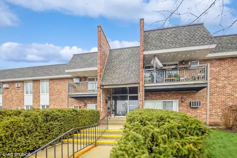 3939 Saratoga Ave #106, Downers Grove, IL 60515