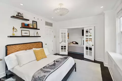 Bedroom - 73 Elm St #4A, Chicago, IL 60611 photo 3 of 5