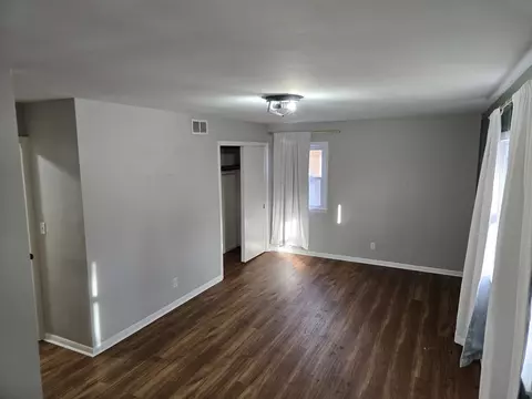 Living - 204 W Lincoln St, Normal, IL 61761 photo 5 of 5