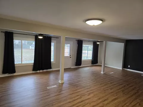 Living - 204 W Lincoln St, Normal, IL 61761 photo 3 of 5