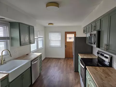 Kitchen - 204 W Lincoln St, Normal, IL 61761 photo 3 of 4