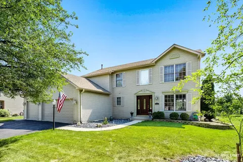 410 Savoy Dr, Shorewood, IL 60404