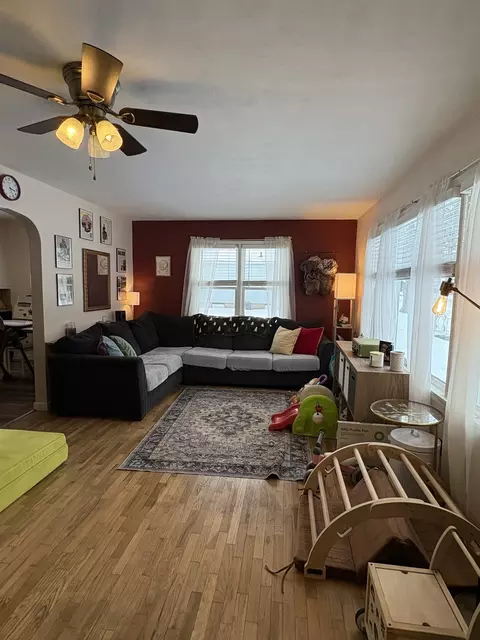 Living - 515 Grant St, Chenoa, IL 61726 photo 5 of 5