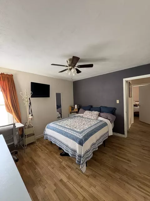 Bedroom - 515 Grant St, Chenoa, IL 61726 photo 4 of 7