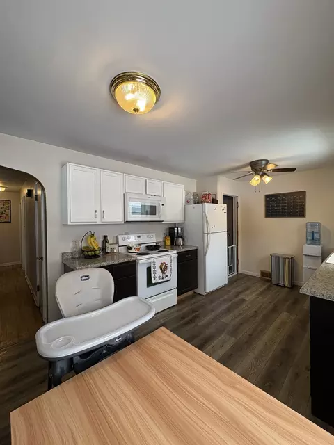 Kitchen - 515 Grant St, Chenoa, IL 61726 photo 7 of 7