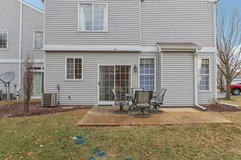 375 Cascade Ln, Oswego, IL 60543 photo 21