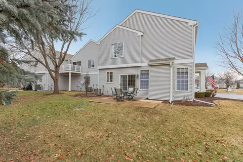 375 Cascade Ln, Oswego, IL 60543 photo 22