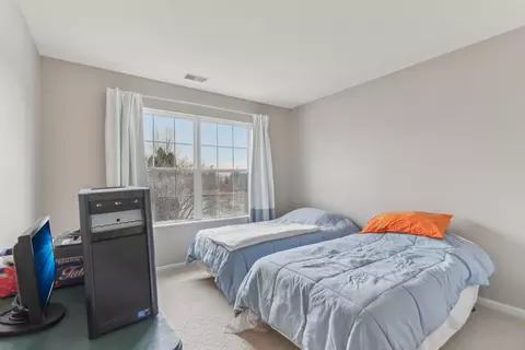 375 Cascade Ln, Oswego, IL 60543 photo 15