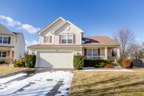 672 Portsmouth Dr, Pingree Grove, IL 60140