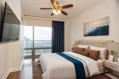 Bedroom - 100 E 14th St #1804, Chicago, IL 60605 photo 1 of 2