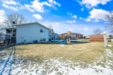 Exterior - 102 Cheltenham Dr, Normal, IL 61761 photo 4 of 6