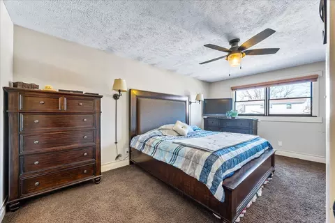 Bedroom - 102 Cheltenham Dr, Normal, IL 61761 photo 1 of 4