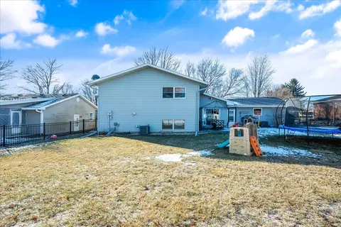 Exterior - 102 Cheltenham Dr, Normal, IL 61761 photo 5 of 6