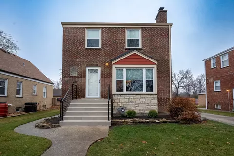 909 Hull Ave, Westchester, IL 60154
