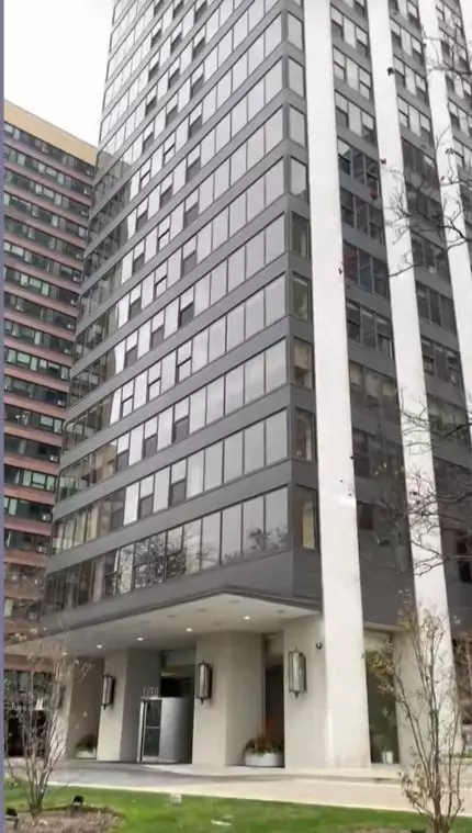 3150 N Lake Shore Dr #13E, Chicago, IL 60657