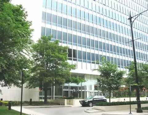 500 W Superior St #613, Chicago, IL 60654