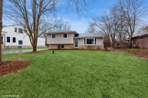 5 S426 Columbia St, Naperville, IL 60563
