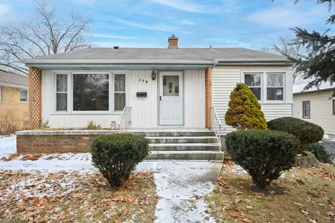 119 N Wisconsin Ave, Villa Park, IL 60181