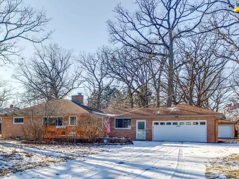 2060 Kellogg Ave, Waukegan, IL 60087