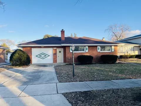 2241 Spruce Ave, Des Plaines, IL 60018