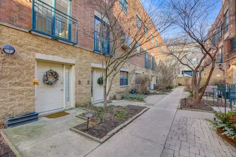 2501 N Wayne Ave #6, Chicago, IL 60614