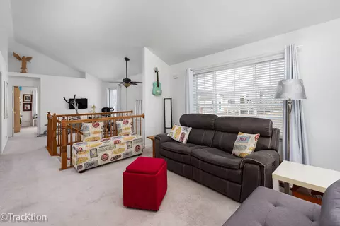Living - 1954 Concord Dr, Mchenry, IL 60050 photo 4 of 4