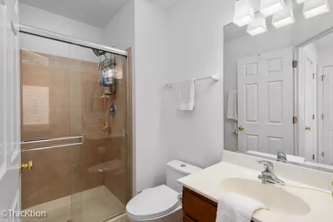 Bath - 1954 Concord Dr, Mchenry, IL 60050 photo 1 of 3