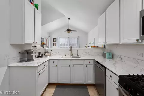 Kitchen - 1954 Concord Dr, Mchenry, IL 60050 photo 3 of 3