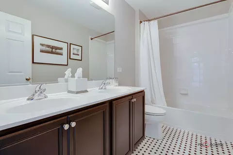 3515 Tournament Dr, Elgin, IL 60124 photo 33