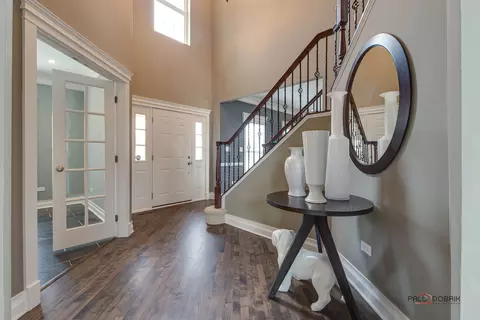3515 Tournament Dr, Elgin, IL 60124 photo 5