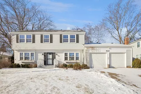 881 Indian Spring Ln, Buffalo Grove, IL 60089