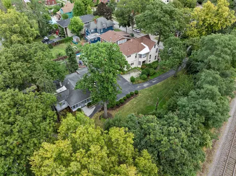 8 West Ave, Riverside, IL 60546 photo 19
