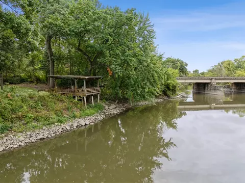 8 West Ave, Riverside, IL 60546 photo 27