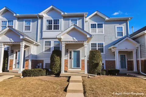 383 Holiday Ln, Hainesville, IL 60073