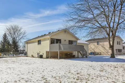 Exterior - 782 Balboa Ter E, Bartlett, IL 60103 photo 5 of 6