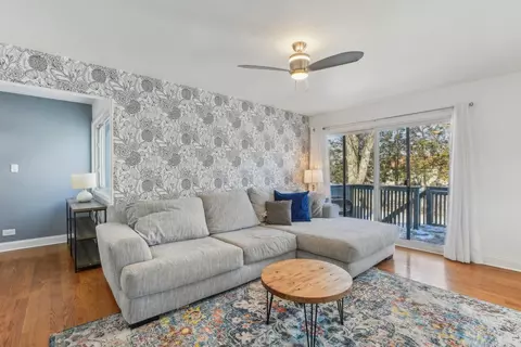 Living - 782 Balboa Ter E, Bartlett, IL 60103 photo 3 of 4