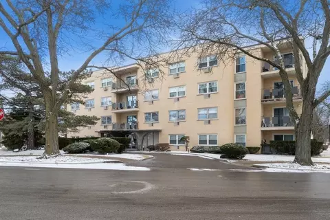 7801 Niles Center Rd #406, Skokie, IL 60076