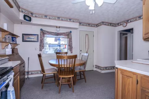 911 Warren St, Chenoa, IL 61726 photo 10