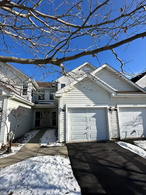 1355 S Candlestick Way #1355, Waukegan, IL 60085