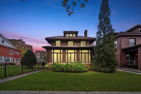 6943 S Euclid Ave, Chicago, IL 60649