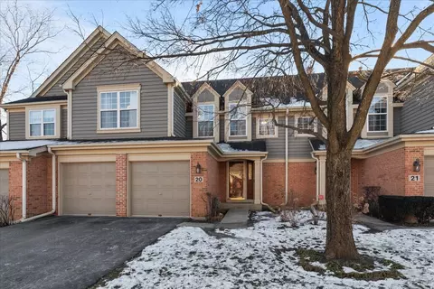 20 Wimbledon Ct, Lincolnshire, IL 60069