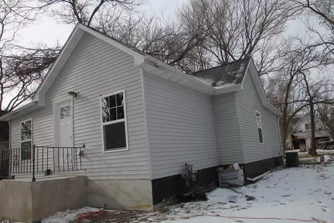1309 N Walnut St, Champaign, IL 61820