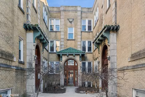 2867 W Leland Ave #2, Chicago, IL 60625